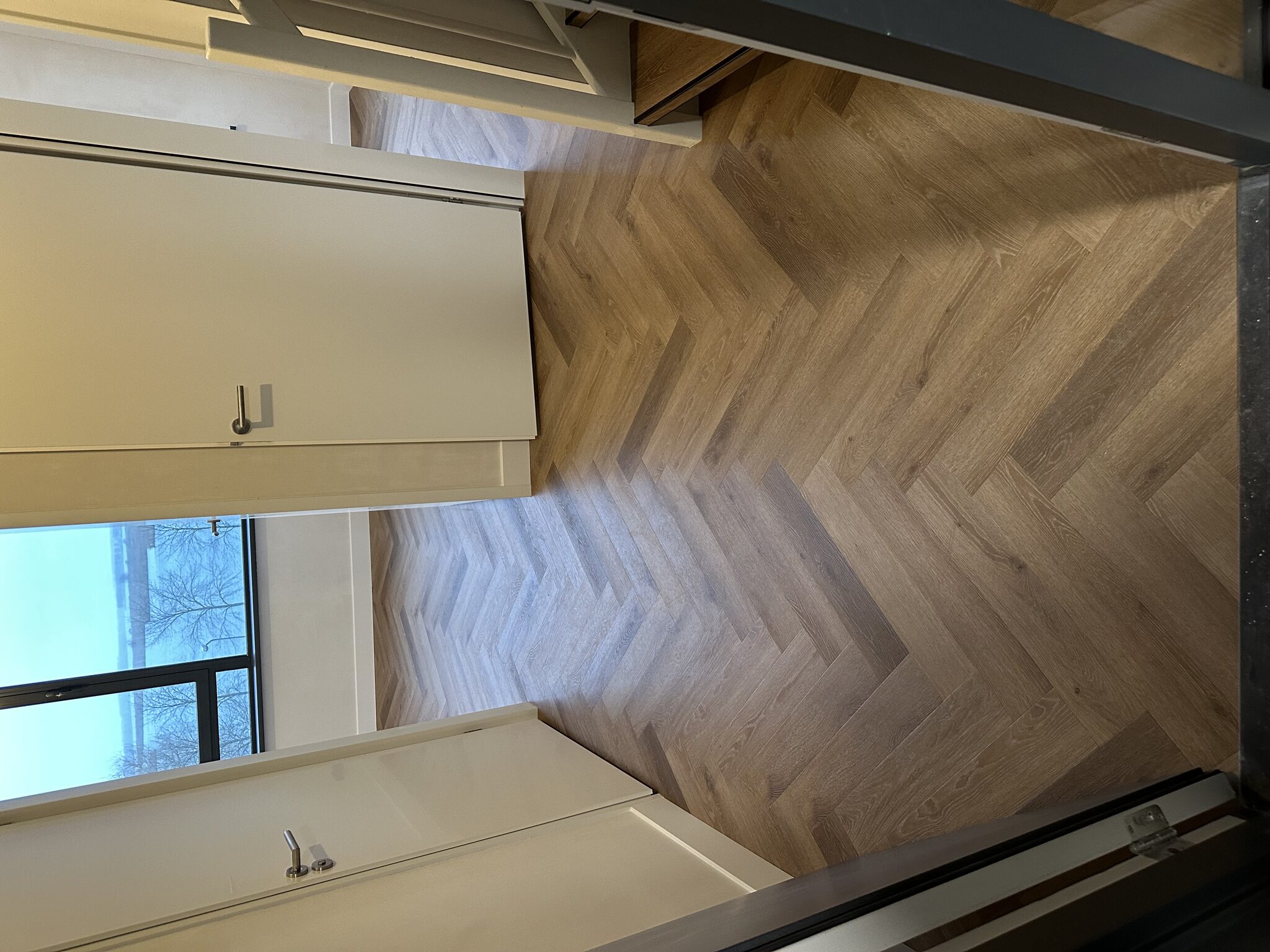 PVC visgraat vloer en traprenovatie Almere - foto 8