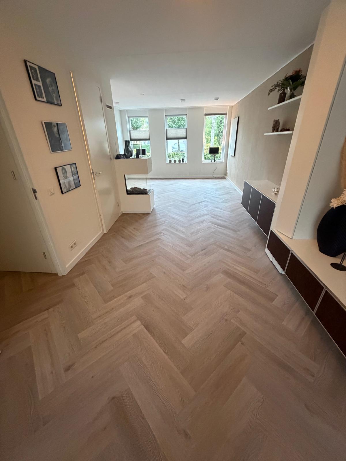 PVC visgraat vloer woning Gorinchem - foto 3