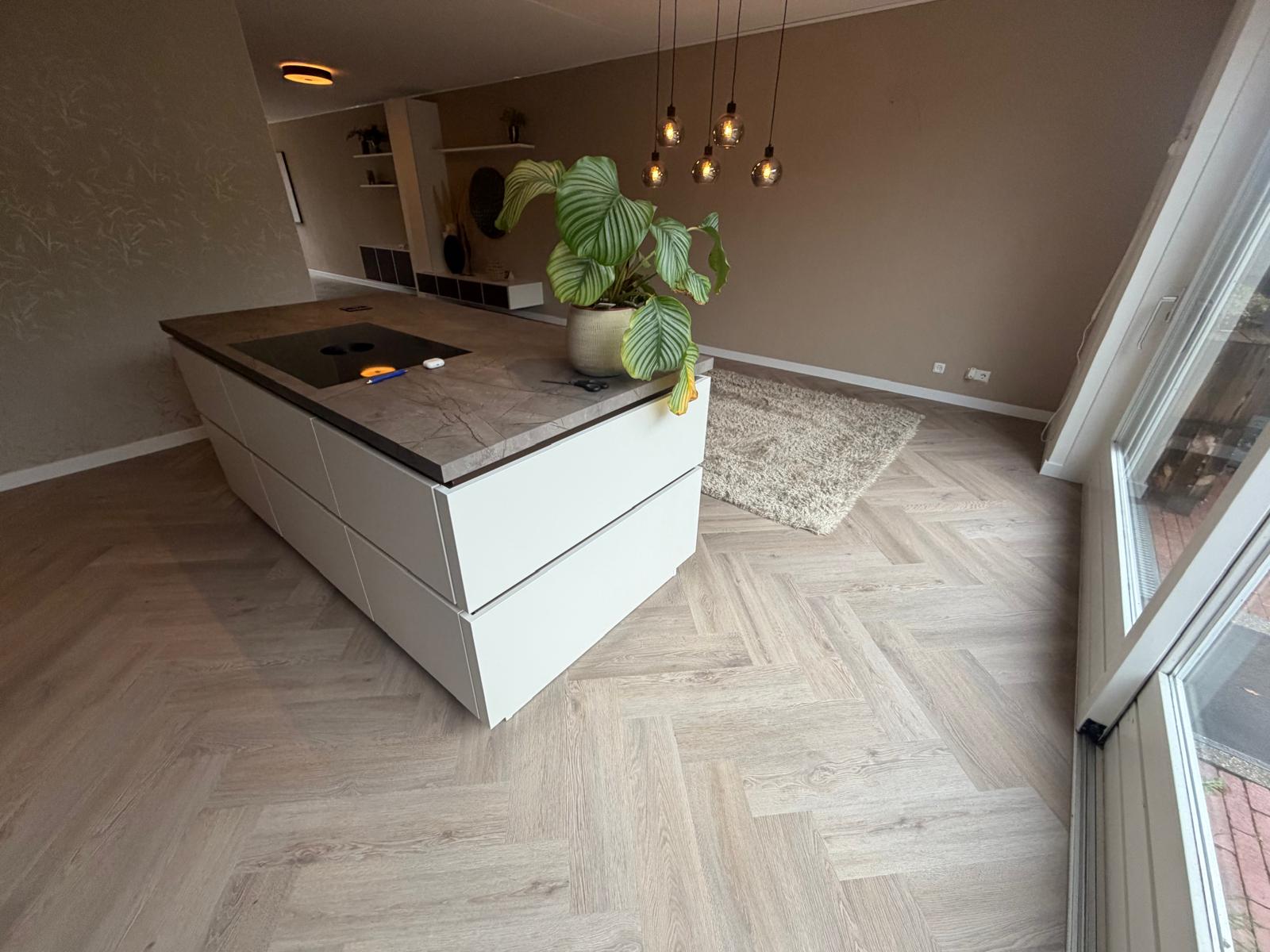 PVC visgraat vloer woning Gorinchem - foto 8