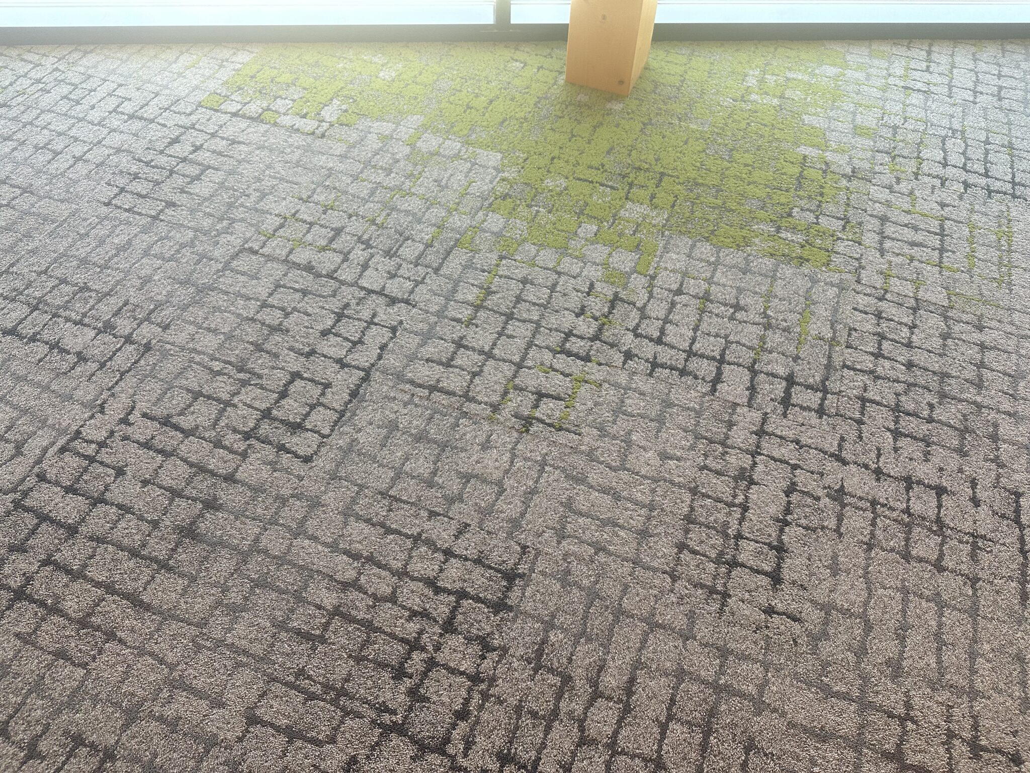 Tapijttegels bedrijfspand Alphen aan den Rijn - foto 13